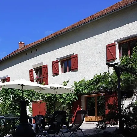 Combrailleurs Apartment *