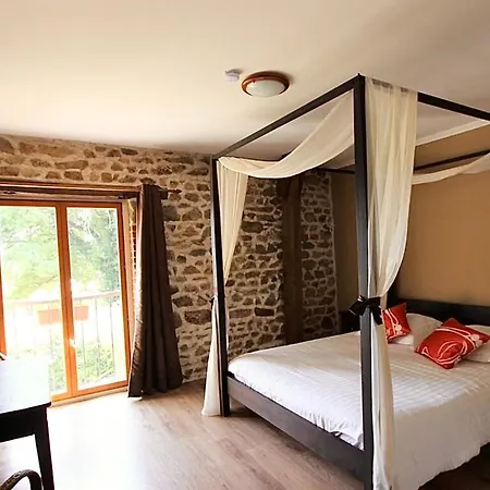 Apartament Combrailleurs *